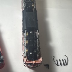 TYCO HO – SD24 Diesel Locomotive & Caboose Set – Rocky Mountain Line