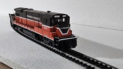 Providence & Worcester HO Diesel Locomotive 2214 Red Black White Painted