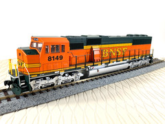 Walthers Mainline 910-19715 BNSF EMD SD60M Loco #8149 , HO scale
