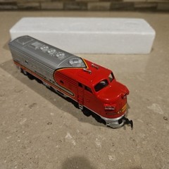 Bachmann Ho Santa Fe Powered Locomotive EMD F9 Diesel #307 LN Styrofoam No Box