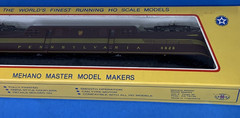 Mehano Pennsylvania Engine #4828 GG-1, In box, Nice condition Brown