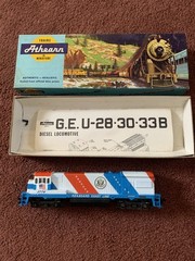 Athearn Diesel Locomotive U33B Seaboard Coast Line spirit of 1776 in org box