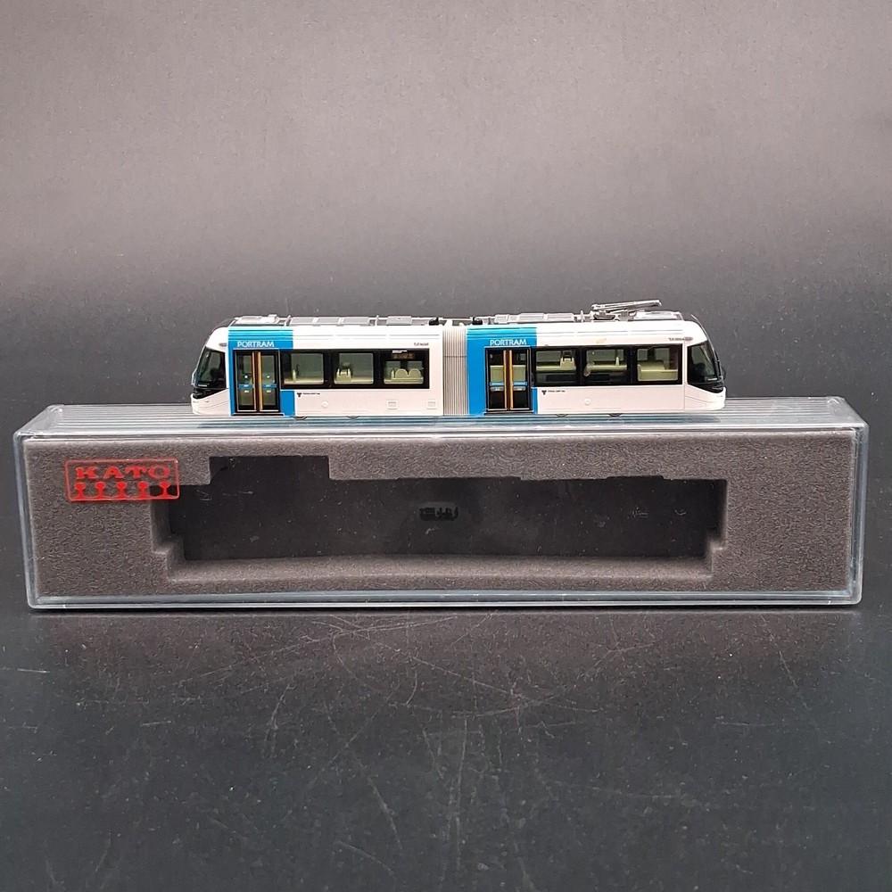 KATO 14-801-6 Blue Toyama Light Rail TRAM TLR0601 Portram LNIB Original Box RUNS