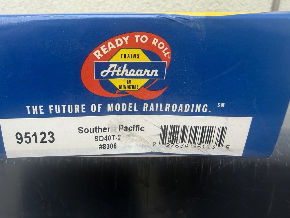Southern Pacific Athearn SD40T-2-Road 8306 DCC Ready NIB