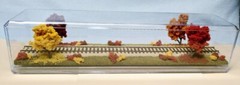 HO SCALE 16″ SINGLE TRACK DISPLAY CASE – “FALL FOLIAGE SCENE”-FOR ANY HO