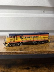 Athearn HO GE U30B Chessie System C&O #2307 Powered – Runs
