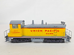 Athearn Union Pacific 1870A EMD TR5 Cow HO RTR 1:87 Scale (4Y)