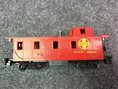 HO Scale Bachmann EMD F9 Diesel Locomotive Santa Fe 307 +3 CARS