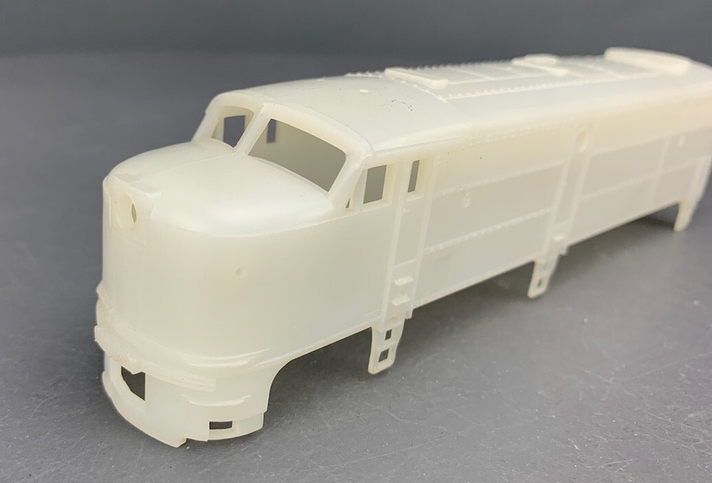 HO Walthers 941-90200 HO Plastic Shell Alco FA-1 Undec. HO6220