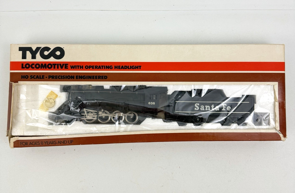 Tyco HO Scale Santa Fe 245-22 638 Powered Locomotive w/ Tender New