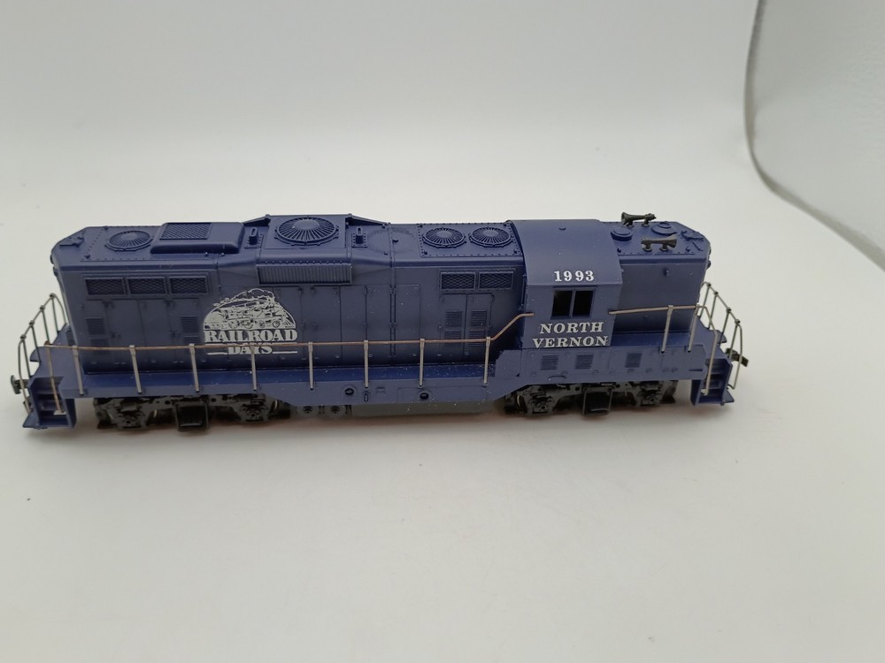 Athearn HO North Vernon Railroad Days 1993 GP 9 Diesel Locomotive
