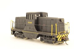 TESTED Bachmann Spectrum HO Pennsylvania PRR #9348 GE 44 Ton Center Cab Switcher