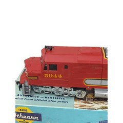 Athearn HO Santa Fe 5944 3305 Locomotive Train Engine Boxed