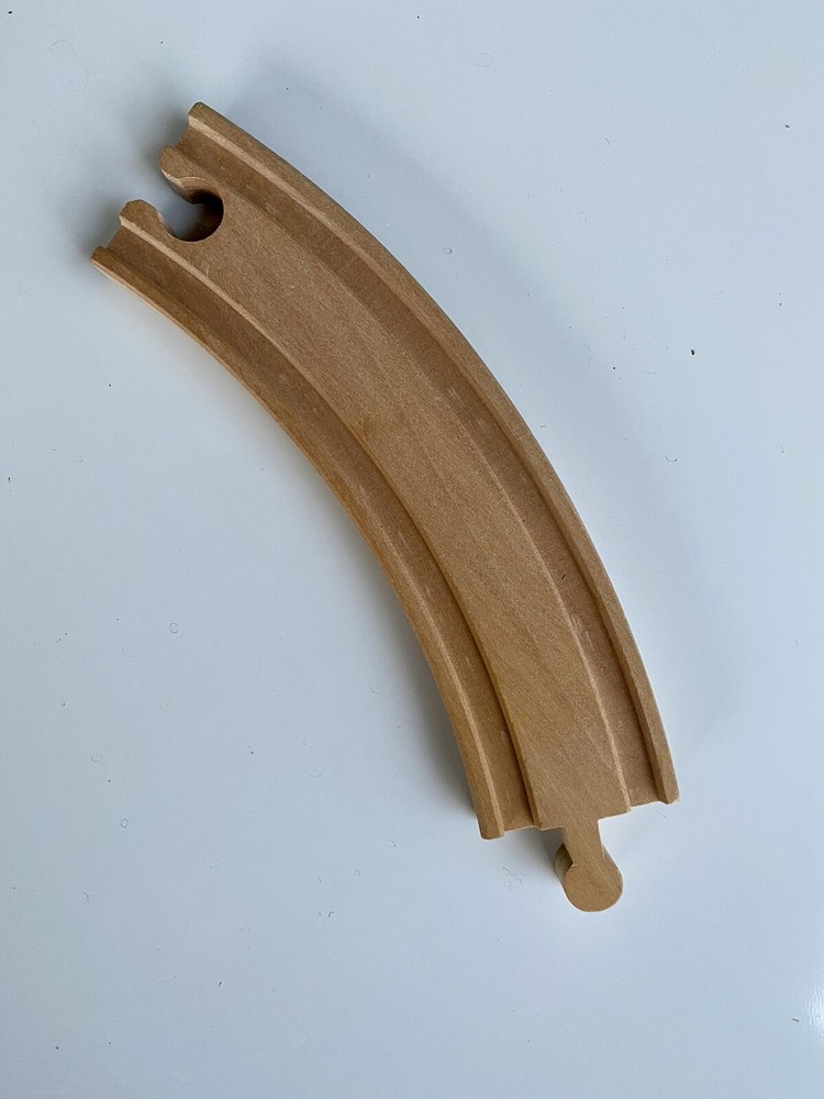 THOMAS & FRIENDS WOODEN RAILWAY – Standard Curved Track