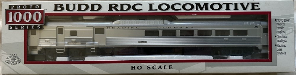 HO scale Proto 1000 Budd RDC Reading Co. 9166