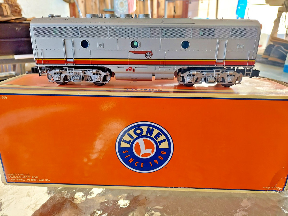 LIONEL F-3B UNIT POWERED ODYSSEY SYSTEM C.C EQUIPPED