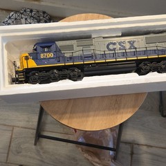 Lionel CSX SD 60/70 Diesel Locomotive O Gauge 1:48 Sound Light Blue Yellow Gray