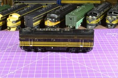 Dummy TrkRdy 5.2 oz DRG&W F series “B” unit, cab # ?, die cast couplers