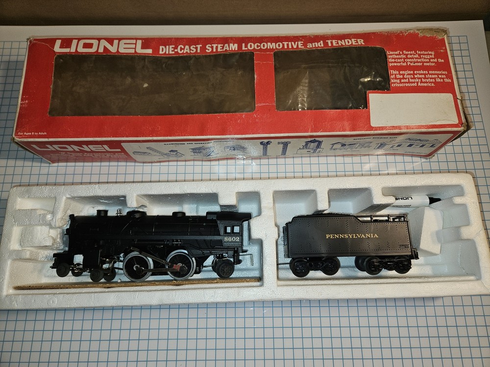 Lionel 6-18602 O scale Pennsylvania 4-4-2 steamer & tender in box; see details