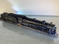 Spectrum 81605 HO USRA Light Mountain Locomotive NY, New Haven & Hartford 4-8-2