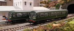 * 1/76 OO * Bachmann * BR Class 101 2 Car DMU w Speed Whiskers * BOXED * 32-285