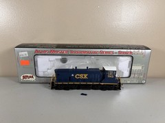 HO Atlas DCC Equipped CSX YN3 MP-15DC #1145