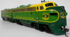 ATHEARN Genesis HO Scale #1638 Precision Locomotives F-7-A/B Set JOHN DEERE