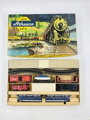 MINT Athearn HO B&O Train Set Locomotive Cars Track Vintage Looks Unused 1960s