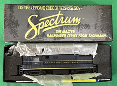 BACHMANN/Spectrum #81221 B.& O. F.M. H16-44 Baby Trainmaster Diesel #927