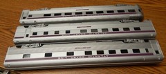 LIFE LIKE ACL A,B DIESEL ENGINE & 3 RIVAROSSI PASSENGER CARS NO BOX RUNS LQQK
