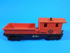 Lionel 8111 DT&I Diesel Locomotive With 9025 Caboose