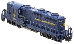 N Life-Like 7114 EMD GP18 Norfolk & Western Hi-Nose Locomotive #920 (Tested)