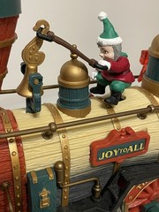 New Bright Holiday Express Locomotive Animated Engine #385 Santa’s Fe- Christmas