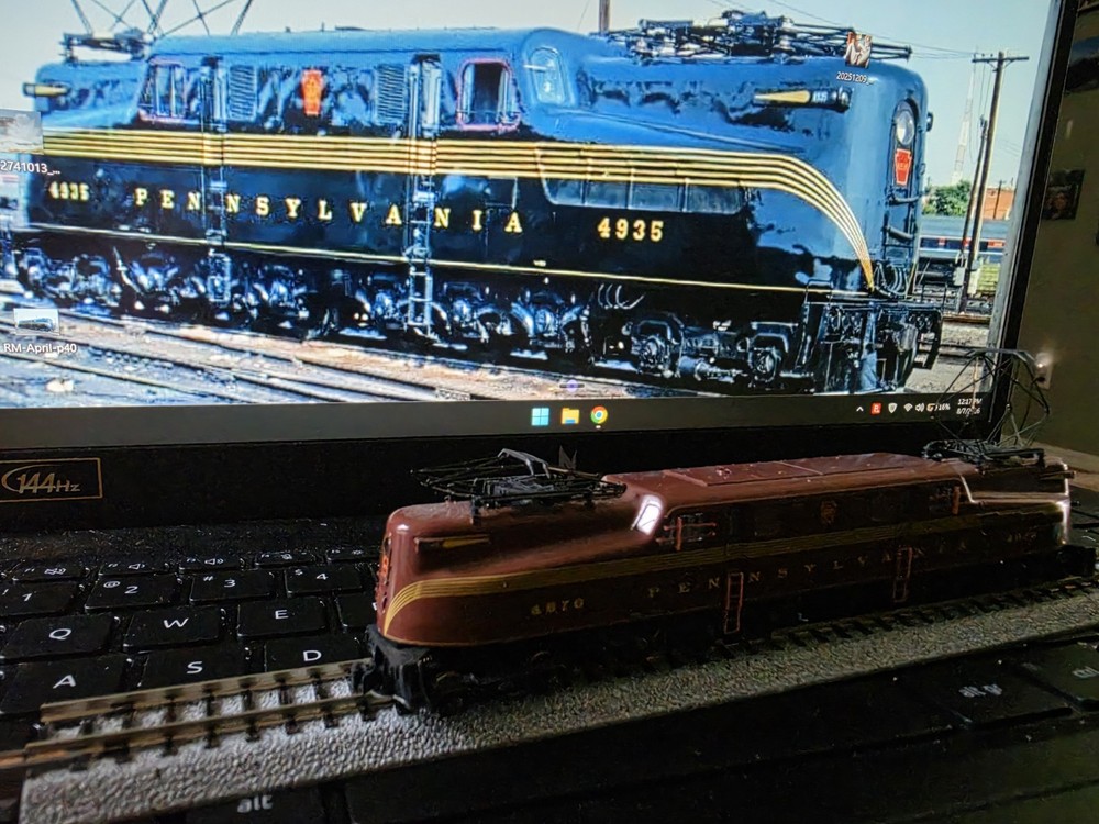N Scale Kato 137-2004 GG1, PRR #4876, Tuscan Red, Digitrax DCC Installed