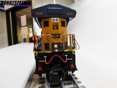LIONEL BTO CSX LEGACY ET44AC #3250 DIESEL LOCOMOTIVE ENGINE O GAUGE 2533471 NEW