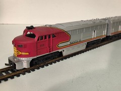 Vintage HO AHM Mehano Santa Fe FM C-Liner Diesel Power Locomotive + Dummy w/ OB