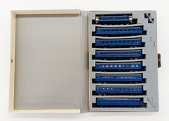 KATO 3061-1 (Lead Car) EF65 1000 Late el + Passenger Car Set