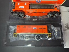 Lionel 6-81448 6-82095 Amtrak command control tie-jector & tie work car LNIB