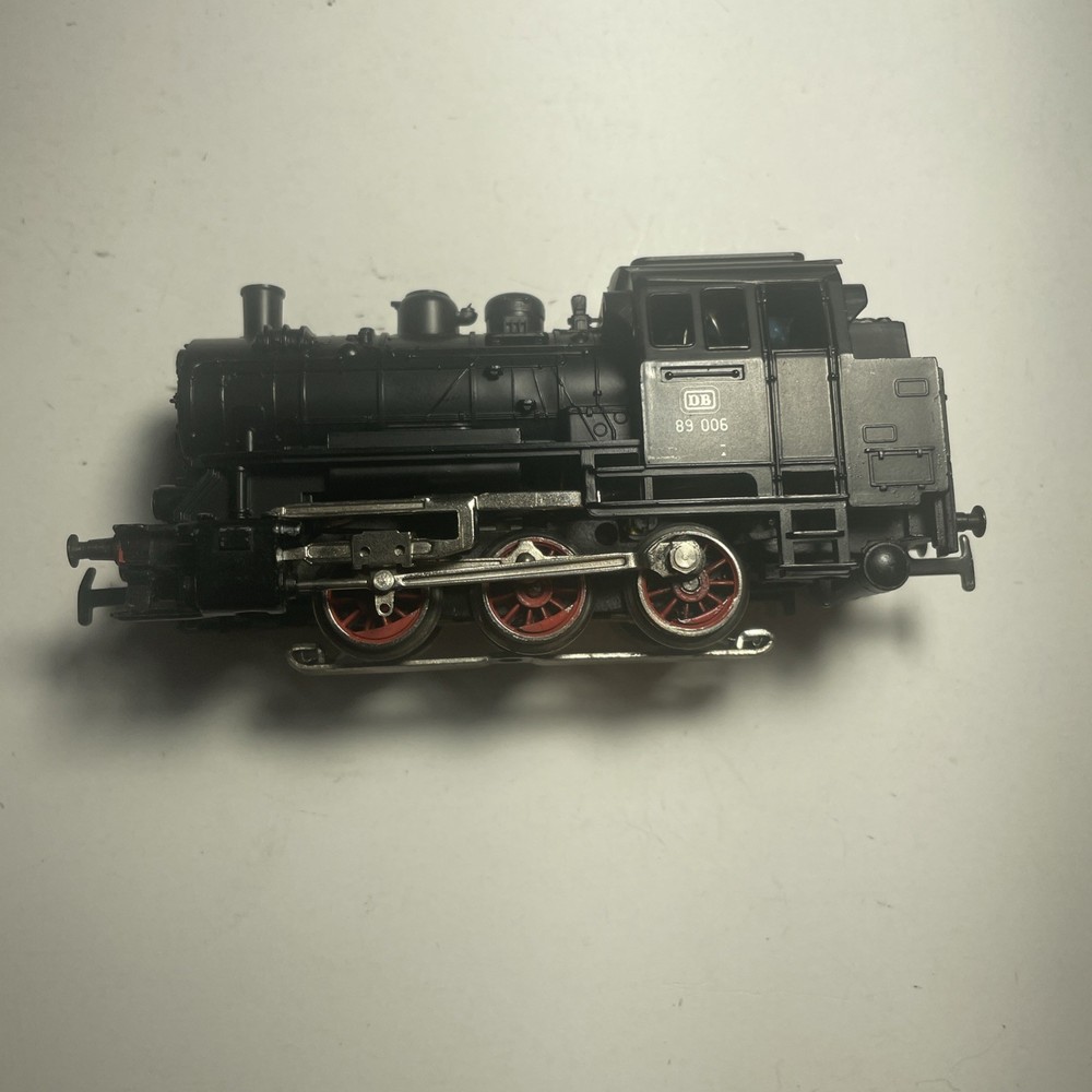 Marklin 3000 HO DB BR 89 006 3-Rail Analog AC Steam Locomotive