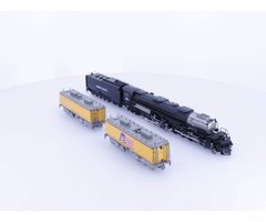 Kato 126-4014 N 4-8-8-4 Big Boy Steam Locomotive with 106-085 Water Tender 2 Car