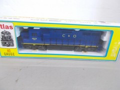 ATLAS # 7064 ~ CHESAPEAKE & OHIO GP-38 POWERED LOCOMOTIVE # 4823~HO SCALE