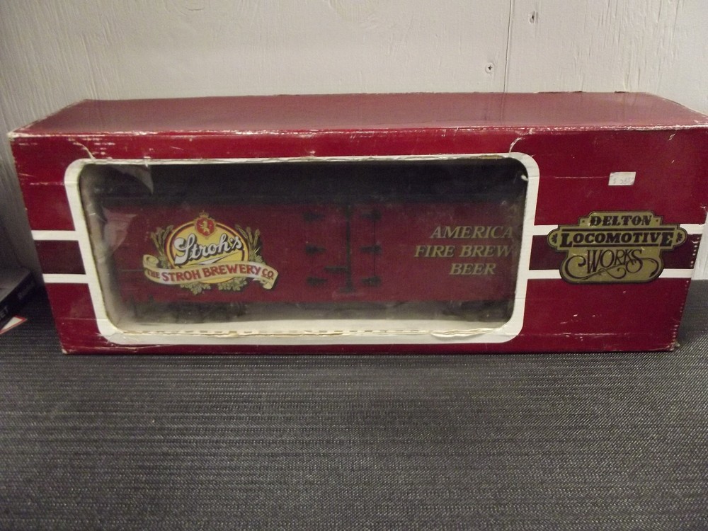 Delton Locomotive Works 4258 Strohs Brewery Beer Reefer Boxcar G Scale