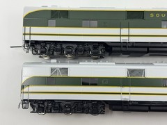 HO CIL 2043.1 Brass Southern Railway EMD E6A & E6B Diesel Locomotive Set