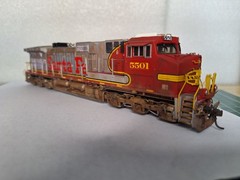 HO-Scale MTH GE C44-9W Santa Fe 5501