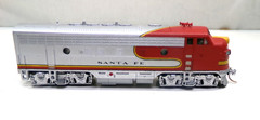 N scale Kato Santa Fe F3 A diesel engine in orig box (lot N 38)