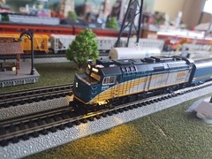 N Scale Rapido F40ph Via Rail Locomotive With DCC And Sound KatoVIApassenger Set