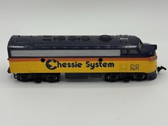 Bachmann HO Scale Chessie System C&O 7071 Diesel Locomotive Hong Kong