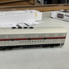 Proto Series 1000 F3B CB & Q #116B Powered Locomotive