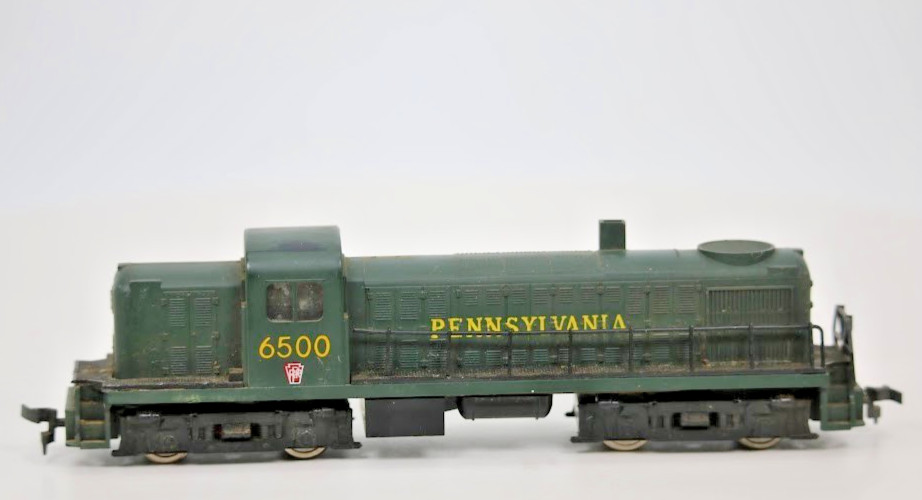 AHM HO Scale Pennsylvania RS-2 #6500 Diesel Locomotive PRR Green Used 1:87 Gauge