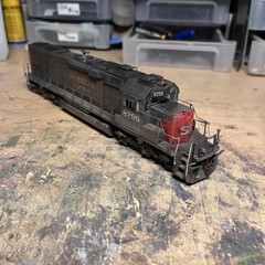 HO Scale Southern Pacific EMD SD40T-2 DCC Ready Weathered #8299
